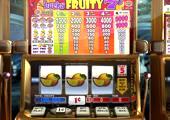 Lucky Fruity 7s Slot Machine